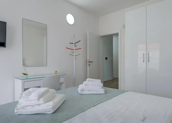 Apartament In With Wifi *