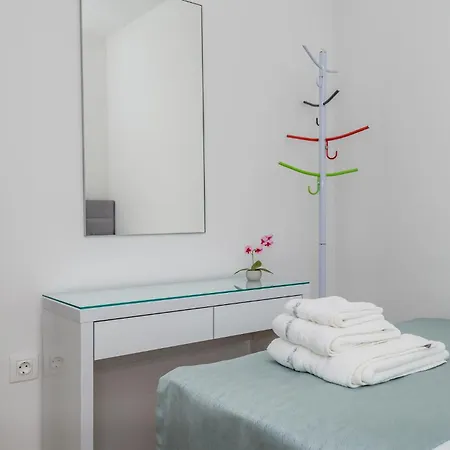3 Bedroom Lovely In Apartamento *