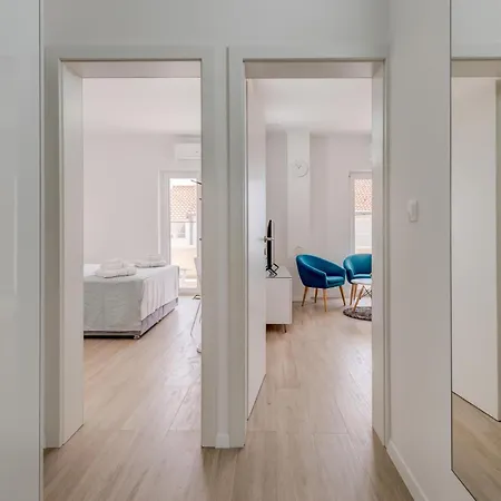 Apartamento 3 Bedroom Lovely In